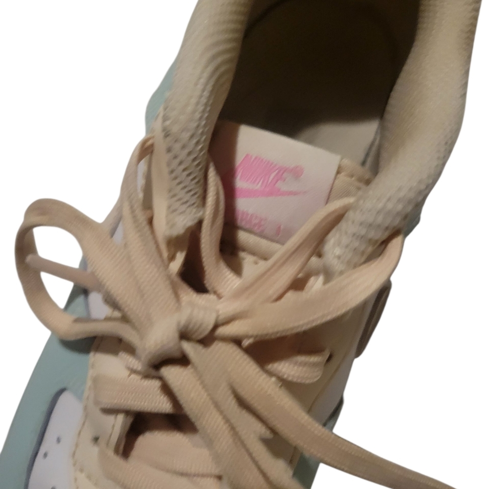 Girls NIKE AIR FORCE 1 LOW Ice/Guava Size 5Y - Picture 7 of 11